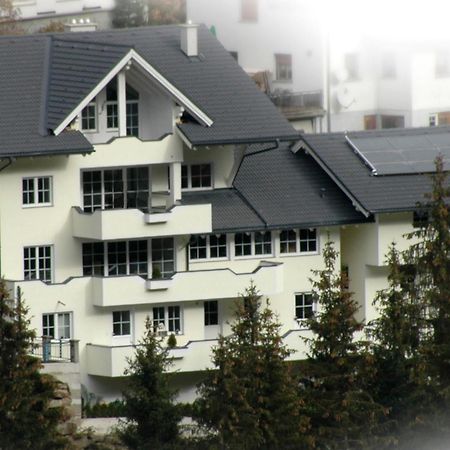 Apart Avenzio คัพเพิล ภายนอก รูปภาพ