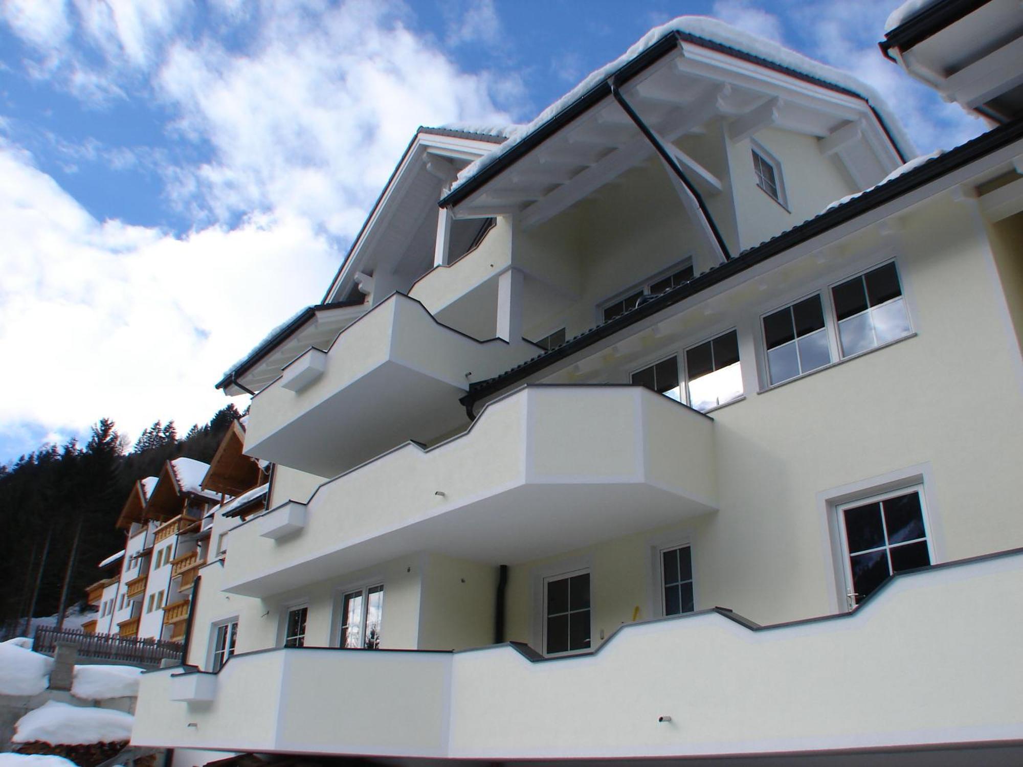 Apart Avenzio คัพเพิล ภายนอก รูปภาพ